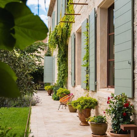 Bed and Breakfast Le Jardin Des Cordeliers Tarascon Exterior foto