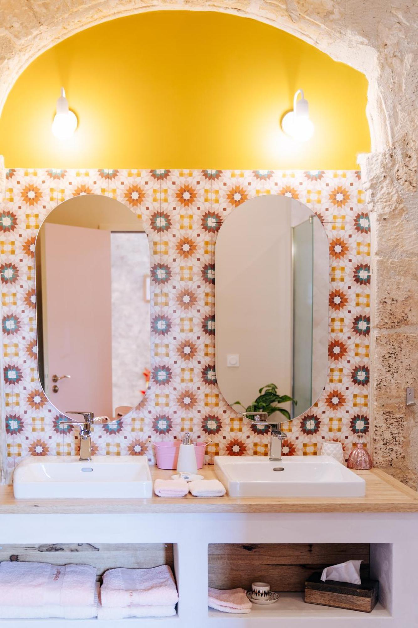Bed and Breakfast Le Jardin Des Cordeliers Tarascon Exterior foto